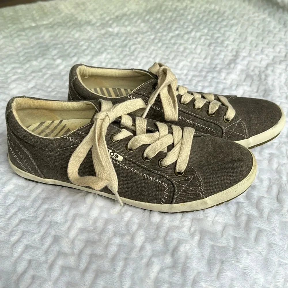 Taos Star Dark Grey Canvas Laced Sneakers 6.5”